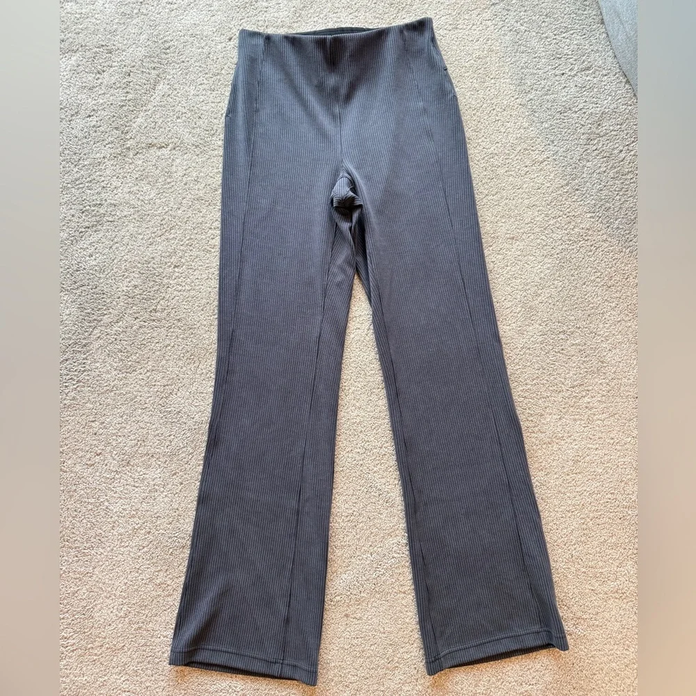 Like New Lululemon Athletica Ribbed Softstreme Flared Leg Pant, Black/Dk. Gray 8 - Picture 7 of 13